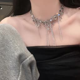 Star Sequin Hollowed Out Necklace for Women Fashion Inlaid Rhinestone Tassels Choker Necklace Y2k Style Accessories Gift
