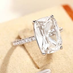 Huitan Big Oval Blue CZ Rings Women Temperament Elegant Female Accessories for Wedding Engagement Fashion Contracted Jewelry