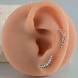 1pcs G23 Solid Titanium CZ Horse eye Flower Cartilage Earring Stud 16G Internally Threaded Sun Helix Ear Tragus Piercing Jewelry