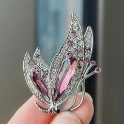 Luxury Crystal Butterfly Brooches For Women Rhinestone Elegant Fashion Animal Brooch Pins Dress Suit Accessories Jewery Gifts