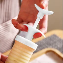 New 8 Pipe Nozzles with Syringe Plastic Cream Baking Nozzle Dispenser Icing Pastry Cream Tips Pastry Tube Decoration Tool