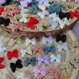 100pcs Random Mixed Resin Bowknot Bow Colorful 3D Nail Art Decorations Charms Studs Jewelry For Acrylic Nails DIY Manicure Tips