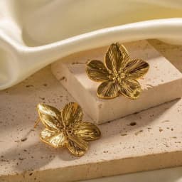 Uworld Hypoallergenic Stylish Vintage Flower Stud Earrings Premium 18k Gold Plated Stainless Steel For Women Party сережки женск