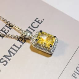 Huitan Luxury Yellow Cubic Zirconia Pendant Necklace for Women Noble Wedding Anniversary Gift Temperament Elegant Lady Jewelry