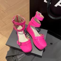 Oversized Shiny Patent Leather Ankle Strap Roman Style Women's Sandals Platform Flat Breathable Belt Buckle Summer Sandals