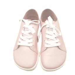 Tipsietoes 2025 Sprinng Barefoot Leather Sneaker For Women Flat Soft Thin Out Sole Zero Drop Wider Toe Box Flexible Light Weight