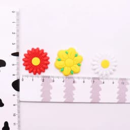 New 1pcs Leaves Sun Flower Daisy PVC Accessories Shoe Charms Cute Shoe Buckle Decorations fit Wristband Party Kid's Gifts