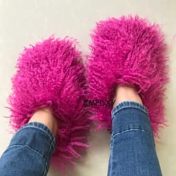 New Fluffy Long Hair Slippers Pink Sheep Fur Slippers Winter Women Plush Flat Shoes Outdoor Indoor Slippers Mongolian Fur Slides