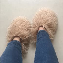 New Fluffy Long Hair Slippers Pink Sheep Fur Slippers Winter Women Plush Flat Shoes Outdoor Indoor Slippers Mongolian Fur Slides