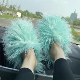 New Fluffy Long Hair Slippers Pink Sheep Fur Slippers Winter Women Plush Flat Shoes Outdoor Indoor Slippers Mongolian Fur Slides