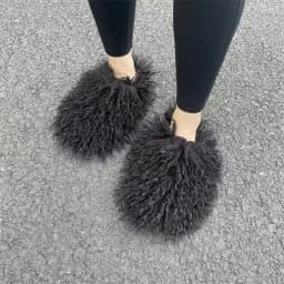 New Fluffy Long Hair Slippers Pink Sheep Fur Slippers Winter Women Plush Flat Shoes Outdoor Indoor Slippers Mongolian Fur Slides