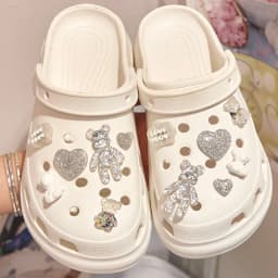 12pcs/set Glitter Love Bear Novelty Cute Hole Shoes Charms PVC Shoe Decorations Sneakers Slippers Accessories Kid Girl Gift New