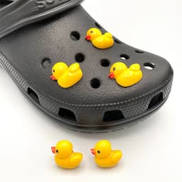 9 pcs Cartoon Little Yellow Duck Icon Resin Hole Shoe Charms Decoration Shoe Buckle Flower Accessories