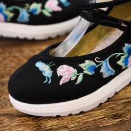 Spring Women Cross-Tied Embroidered Casual Shoes Girls Vintage Canvas Sneakers Ethnic Lace-Up Female Wedges Dancing Shoes