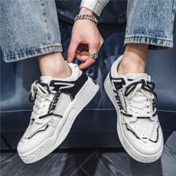 Men Skateboarding Shoes Canvas Thick Bottom Platform Shoes Comfortable Breathable Vulcanized Shoes Casual Sneakers Student Shoe