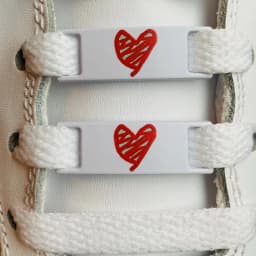 Luminous Shoe Lace Metal Buckle Heart Love Decorations Shoelaces Buckles DIY Sneaker Shoe Laces Lock Accesories New 1Pair