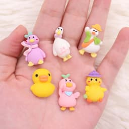 1Pcs Resin Duck Goose Animals Shoe Decorations Children Garden Shoes Accessories Fit Sandals Buckle Clogcute Charm