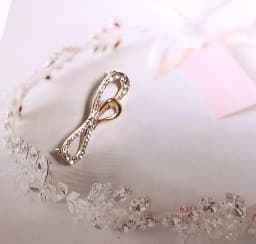 1Pcs Girl Shiny Rhinestones Pearl Sneakers Shoelaces Decoration Metal Lightweight Charm Buckle DIY Shoe Accessories Women Clips