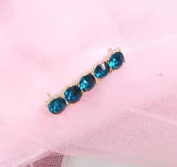 1Pcs Girl Shiny Rhinestones Pearl Sneakers Shoelaces Decoration Metal Lightweight Charm Buckle DIY Shoe Accessories Women Clips