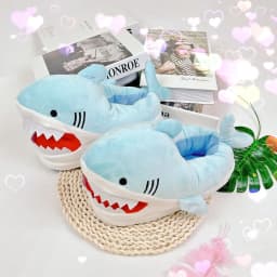 Funny Fuzzy Shark Slippers Men Women Free Size Winter Indoor Cotton Shoes Girls Adult Fluff Animal Slippers House Shoes Fish