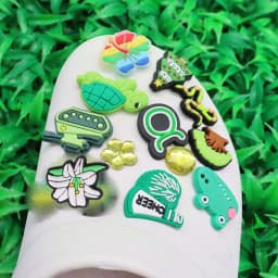 1-12Pcs PVC Tank Turtle Beautiful Flower Sandals Shoe Charms Buckle Clog Kids Shoe Decoration Fit DIY Backpack
