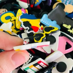 Min Order 1000pcs Cartoon PVC Shoe Charms Animals Shoe Accessories Medical Shoe Decorations Dog Ornaments Kids Gift