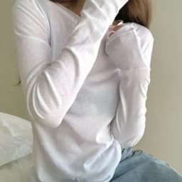 Xpqbb White Long Sleeve T Shirt for Women 2025 New Spring Summer Thin Sun-Proof Shirts Female Elegant Slim Bottoming Tees Tops