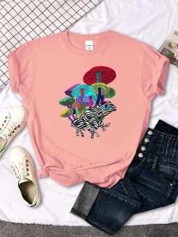 Frog With Mushrooms In Neon Style T Shirt Female Summer Fashion Tee Clothes Sport Street Harajuku Short Sleeve Casual T-Shirts