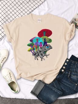 Frog With Mushrooms In Neon Style T Shirt Female Summer Fashion Tee Clothes Sport Street Harajuku Short Sleeve Casual T-Shirts