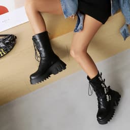 Oversized Punk Style Metal Bat Buckle Embellished Women's Mid-Tube Boots High Waterproof Platform Cross-Lace Motorcycle Boots