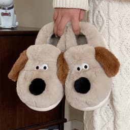 Size36-45 Hug Dog Slippers Girls Fluffy Warm Slide Slipper Female Cuddle Animal Flat Shoes 2022 Ins Hot Thick Furry Slippers