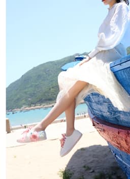 Women's Canvas Shoes Lady's Non-Slip Soft Fashion Casual Shoes Four Seasons White Flat Hand-Made Designer 3D Flower 35-44