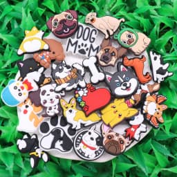 New Arrival 1pcs PVC Cute Cartoon Shoe Charms Fit Wristbands Kawaii Animal Dog Mom Bone Hole Slipper Decoration Shoe Accessories