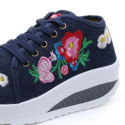 Fashion Floral Embroidery Women Sneakers Lace up Mid Heel Autumn Shoes for Woman Plus Size Casual Runway Comfort Walking Sneaker