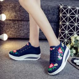 Fashion Floral Embroidery Women Sneakers Lace up Mid Heel Autumn Shoes for Woman Plus Size Casual Runway Comfort Walking Sneaker