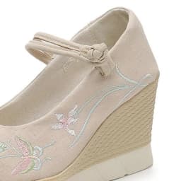 Vintage Embroidered Cotton Fabric Women Wedge Pumps Platform Mary Jane High Heels Ladies Spring Summer Sandals Retro Dance Shoes