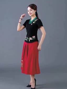 UHYTGF Vintage Women's 6XLOversized T-Shirt Fashion Embroidered V-neck Short Sleeve Summer Clothes Slim Female Tops T-Shirt 1451