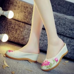 Women Canvas Embroider Wedges Slippers Ladies Vintage Summer Shoe Backless Closed toe Sandals for Girls Retro Slides Beach Shoes
