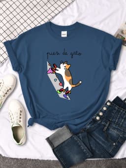 Cat Rock Climbing Cute Print T-Shirt Womens Kawaii Cartoon Graphic Tops Females Korean Fashion Oversize Harajuku Girls Tshirts