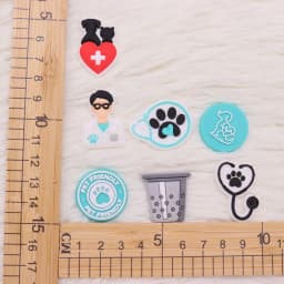 New Arrivals 7PCS Medical Pet Friendly Garden Shoes Charms Vet Doctor PVC Buckle Sandals Accessories Decor Kids Gifts