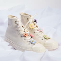 New Flowers Daisy Shoe Laces Buckle Trend Creative Shoelaces Shoe Clips Charms Girls Boy DIY Decoration Shoes Accessories 1 Pcs