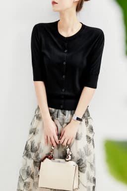 Summer ice silk knit short sleeve cardigan women's new half sleeve T shirt middle sleeve air conditioner jacket loose cotton top