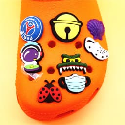 Original PVC Cute Ladybug Shoe Ornament White Sandals Charms Decorations Mask Shape Shoes Buckle Accessories Brooch