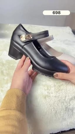 Fashion Non-slip Thick Sole Block Heel Sweet Light Weight High Quality Black Soft Leather Square Heel Model Women Shoes