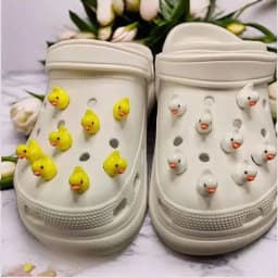 Whole Set Hot Sale DIY Shoes Charms for Little Yellow Duck Hole Shoe Charms Designer Quality Garden Shoe Decoration Girl Gift