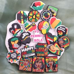 New Arrival 1-24Pcs PVC Black History Month Heart DIY Slipper Shoes Charms Buckle Clog Man Woman Shoe Accessories