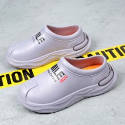 Men Kitchen Shoes Professional Chef Clogs Oil-Proof Doctor Shoes High Quality Garden Clogs Waterproof Plus Size for Pet Workers