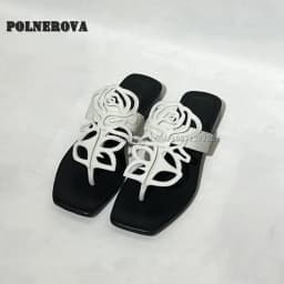 Rose Hollow Out Bicolor Slides Comfortable Vacation Shoes 2024 Summer Clip Toe Flat with Side Air Slip On Casual Women Slippers