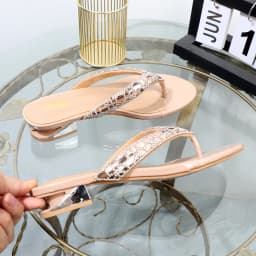 flip-flops 2025 summer wear clip toe low heel rhinestone women's slippers fashion Flat-bottomed plus size Joker women's shoes