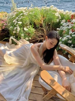 White Sleeveless V-Neck Hanging Neck Dress For Women'S Summer, New Gentle Style, Slim And Elegant Long Skirt